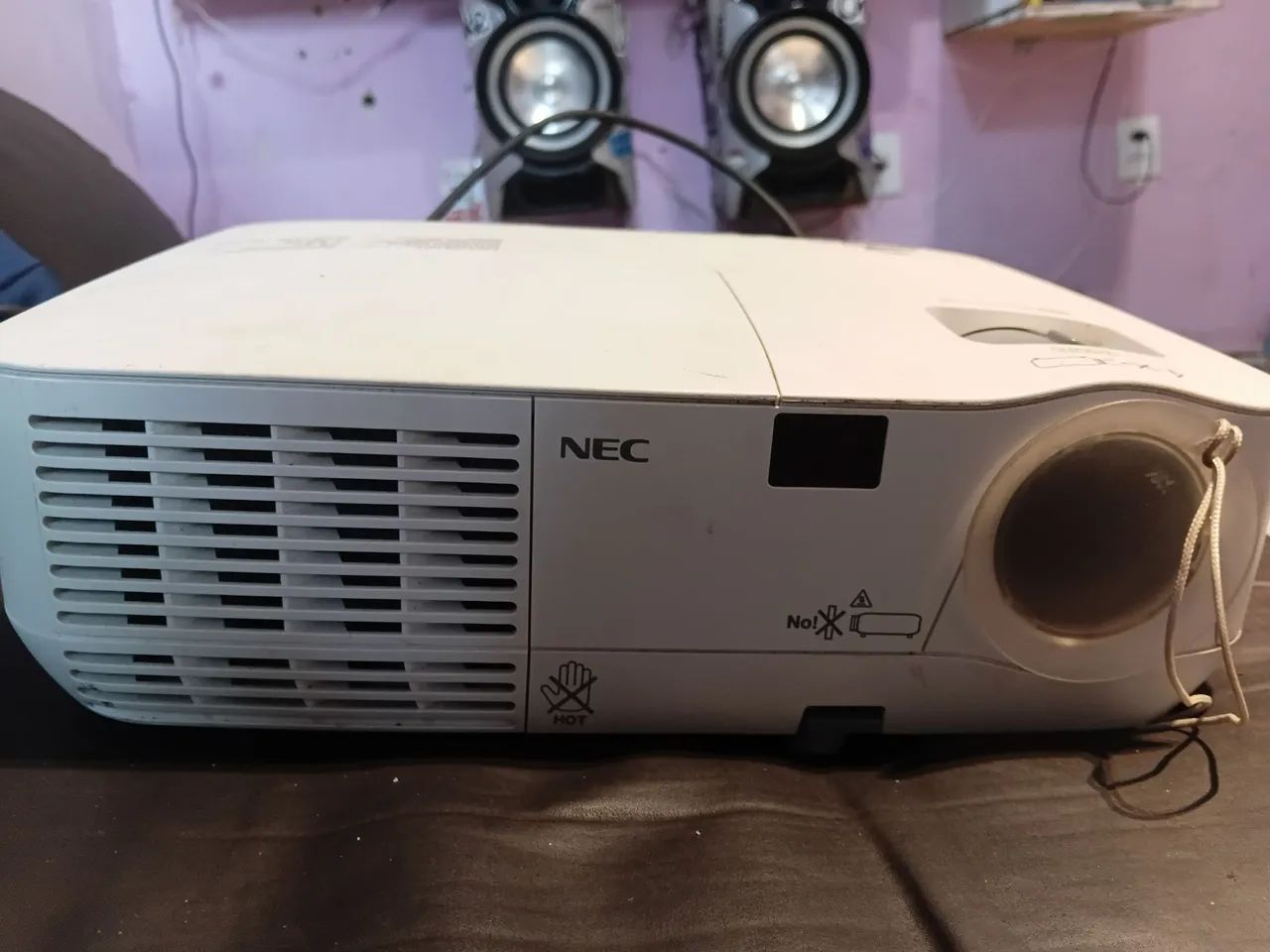 Projetor Nec NP115