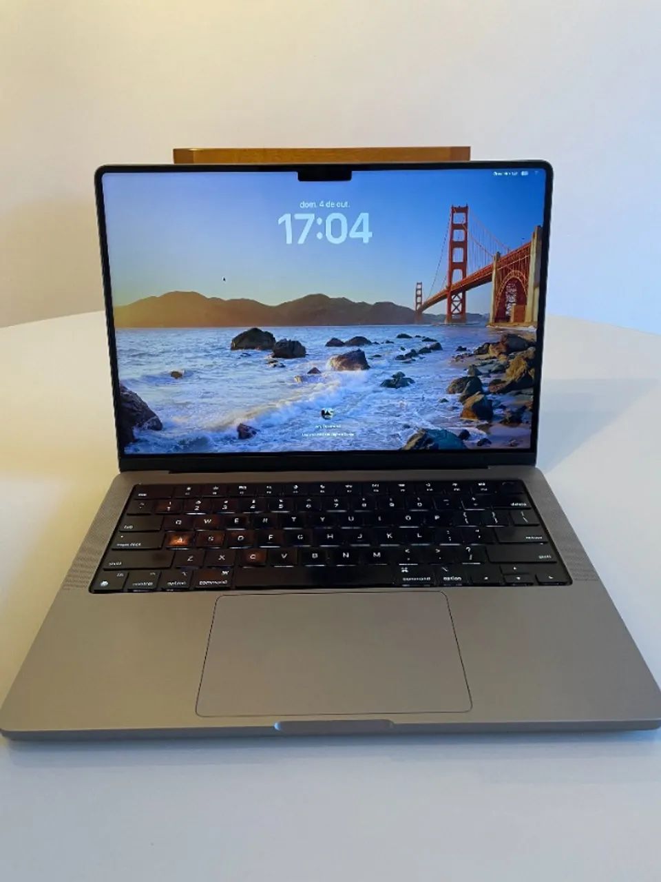 MacBook Pro 14
