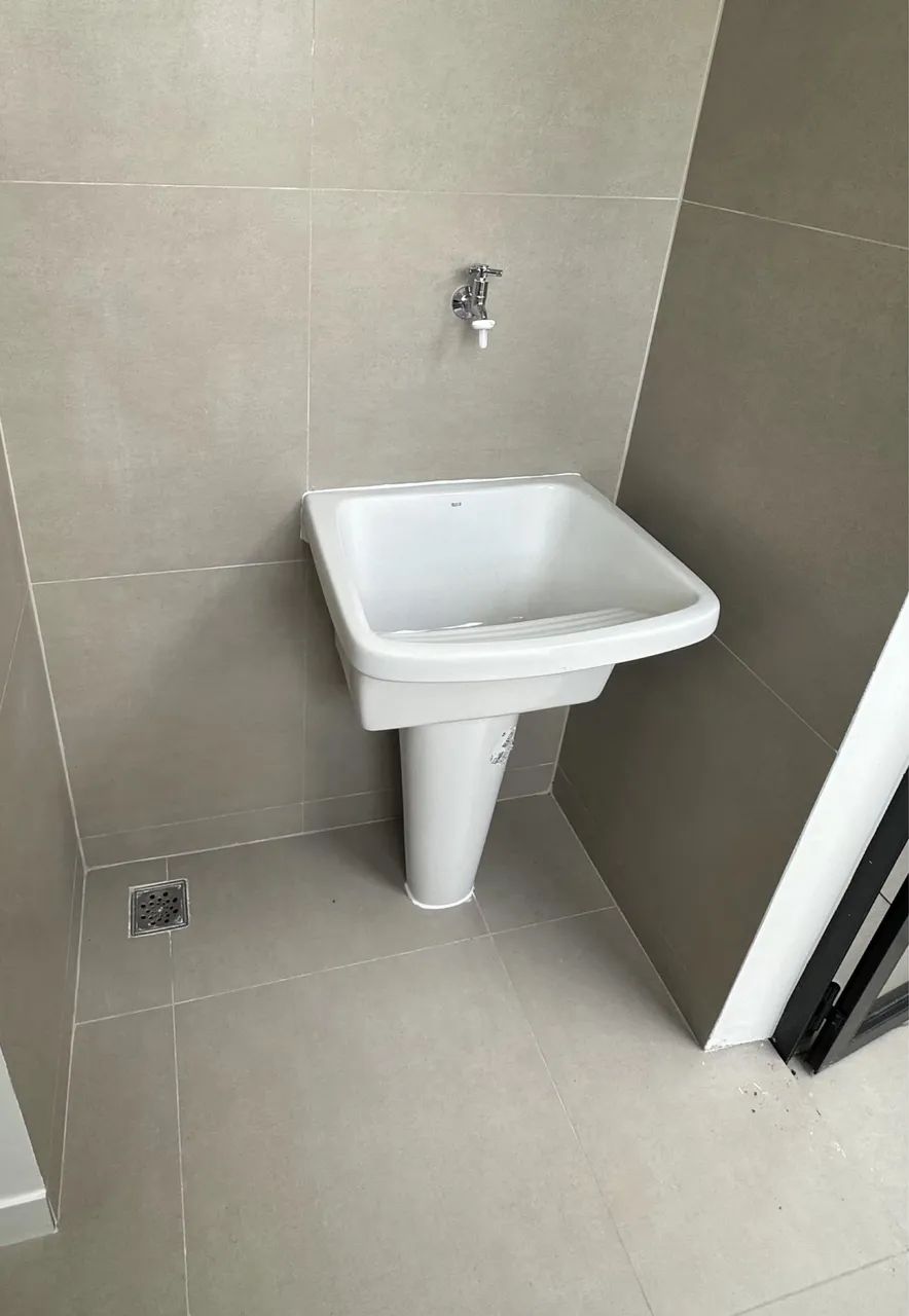 Service Area Sink