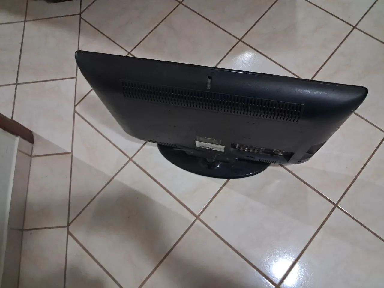 Tv Samsung 26" LCD (Com Base) - Perfeito Funcionamento - Foto 2