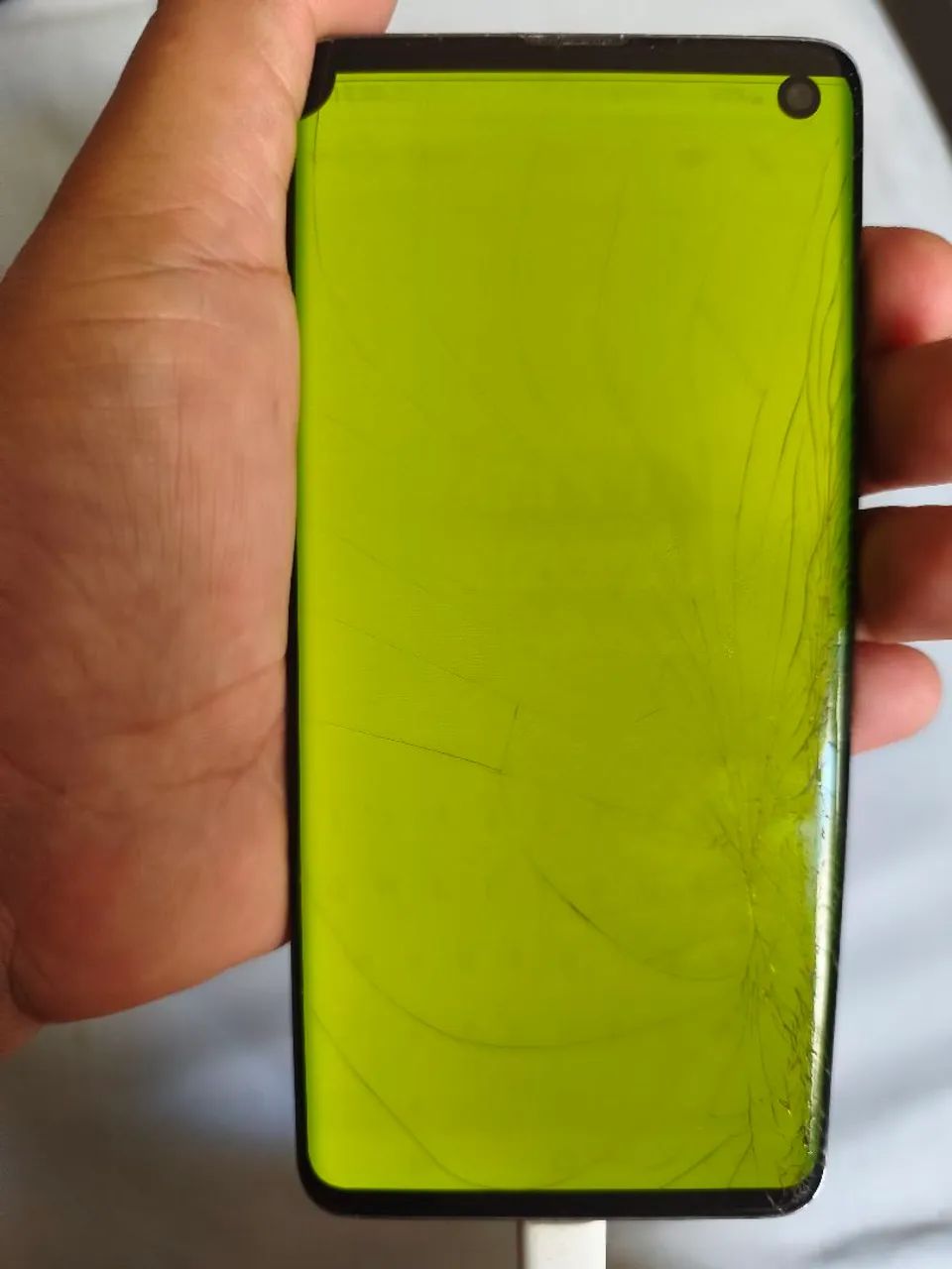 SAMSUNG GALAXY S10
