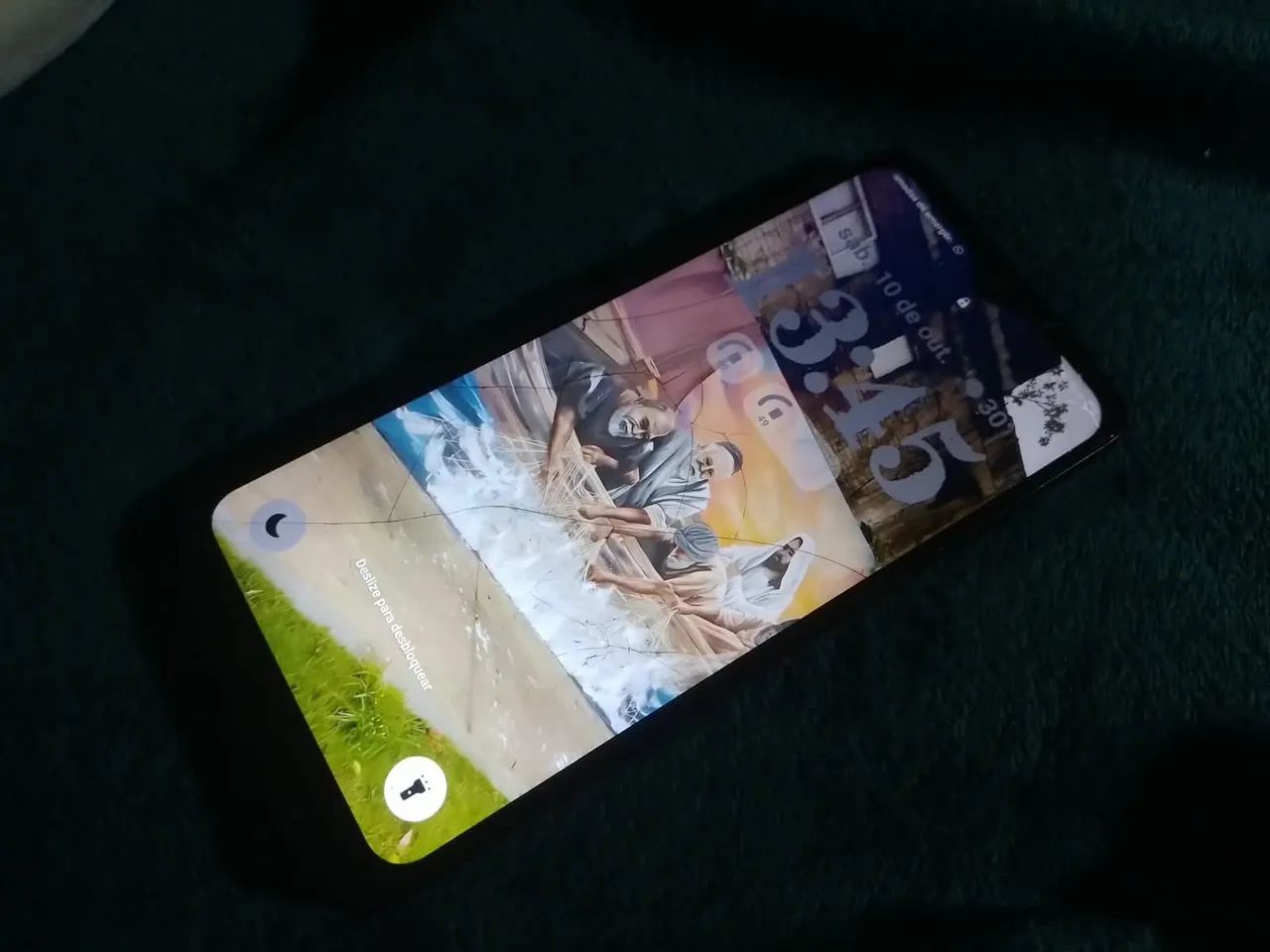 vende-se esse celular 
