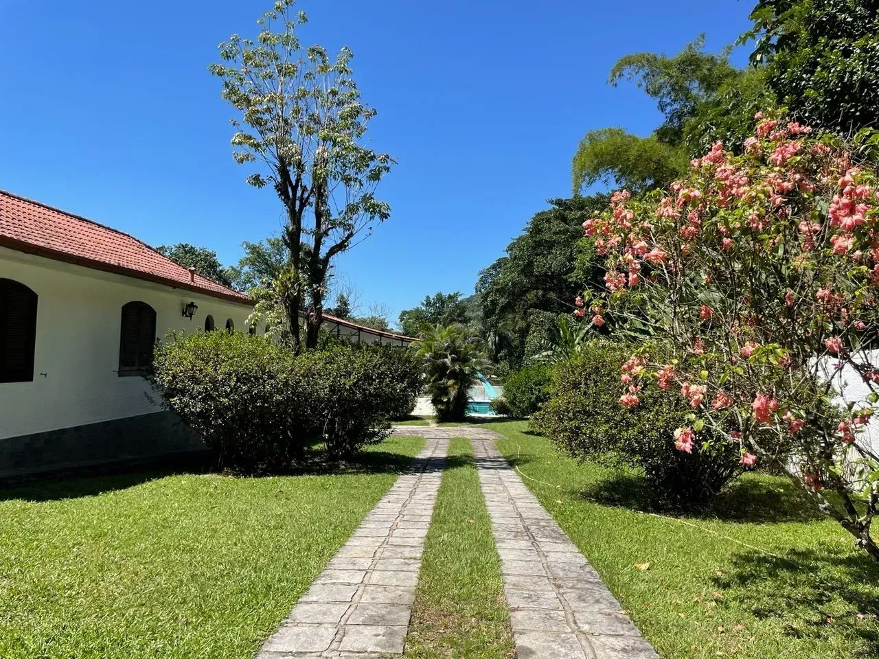Memorável Chácara na subida da Serra para Teresópolis - Foto 4