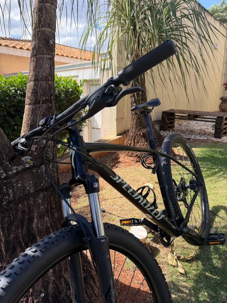Specialized Rockhopper aro 29, pouquíssimas vezes utilizada e muito bem conservada.   - Foto 4