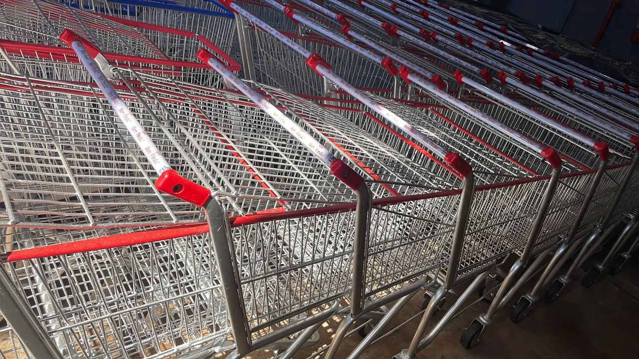 Vende-se carrinhos de supermercado  - Foto 2
