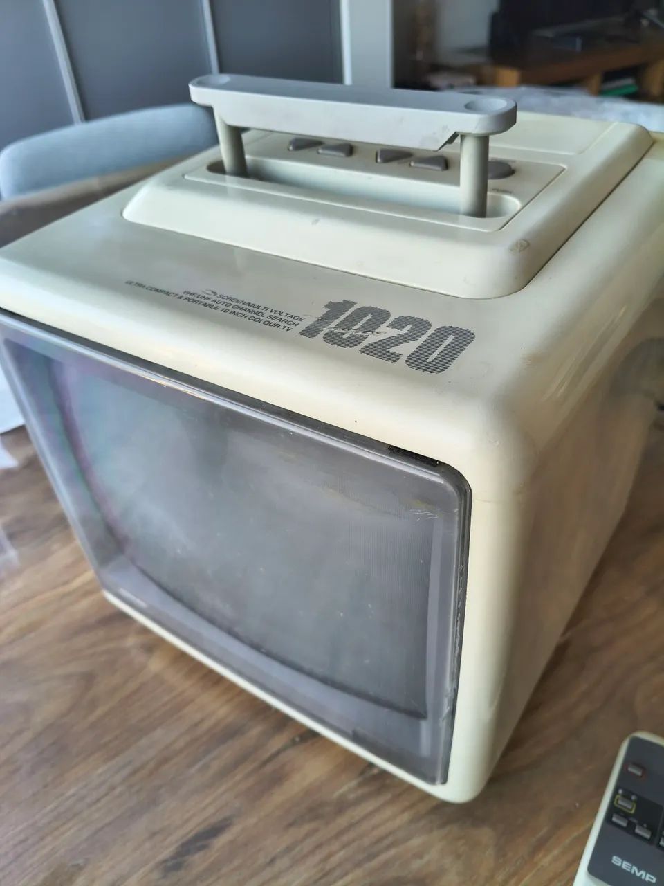 Televisor Semp 1020 com controle funcionando - Foto 3