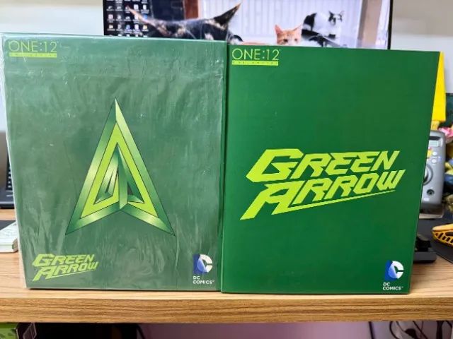 Arqueiro Verde Mezco Action Figure DC  - Foto 4