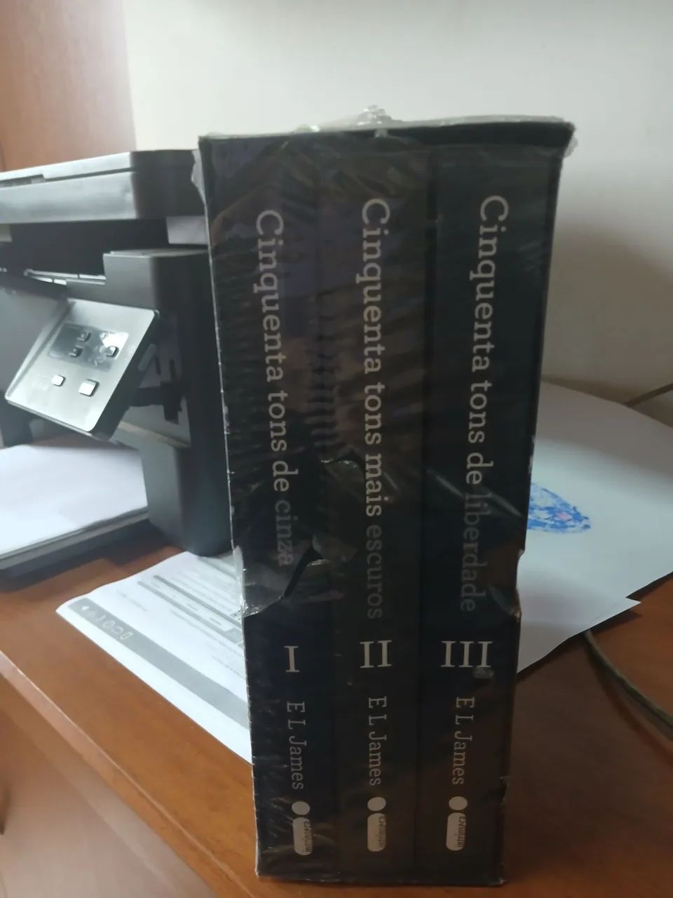 Trilogia Cinquenta Tons de Cinza - Foto 3