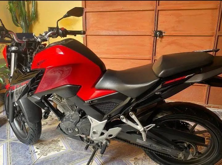 Honda CB Twister 300F - Foto 2