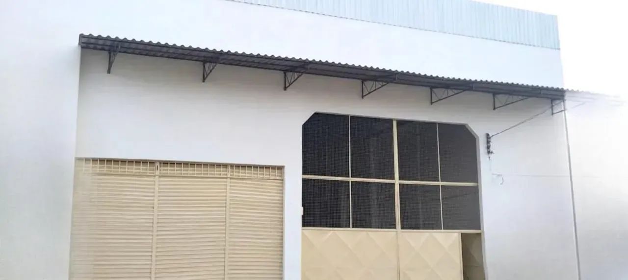 GALPÃO P/ LOCAÇÃO  MEDINDO  550 m2 P/ LOCAÇÃO EM VIA PRINCIPAL PRÓX. A GARAGEM DA EUCATUR!