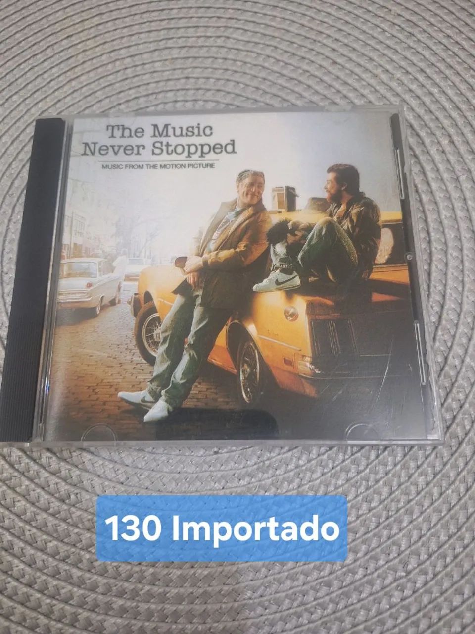 Trilha sonora The música never stopped
