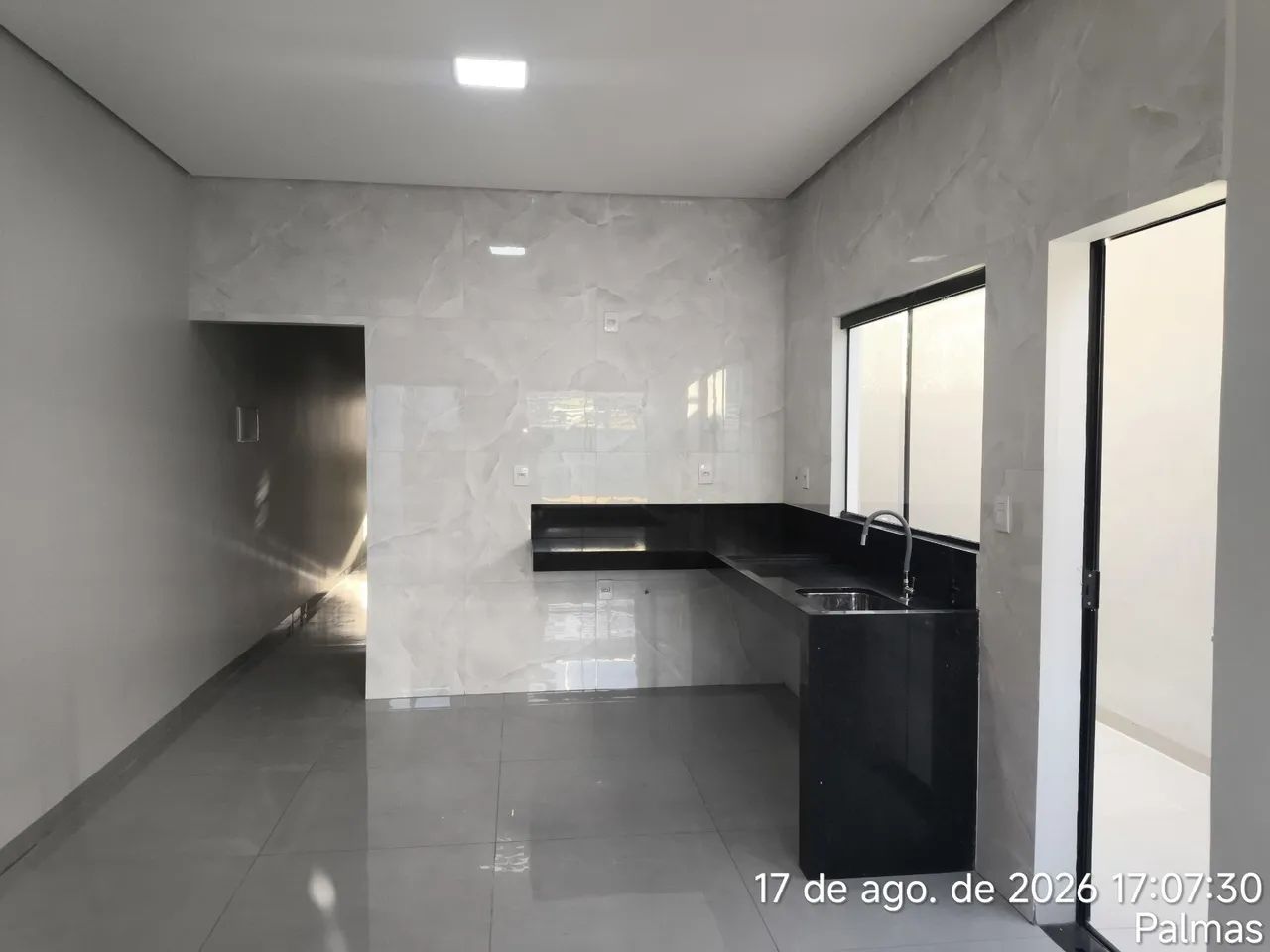 Casa com 2/4 sendo 1 suíte com Closet. - Foto 3