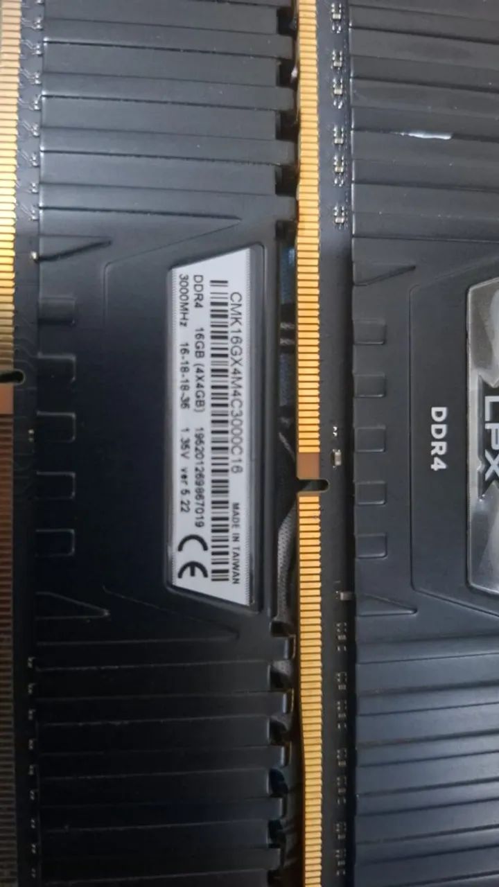 Memoria vengeance 4x4GB ddr4  - Foto 2