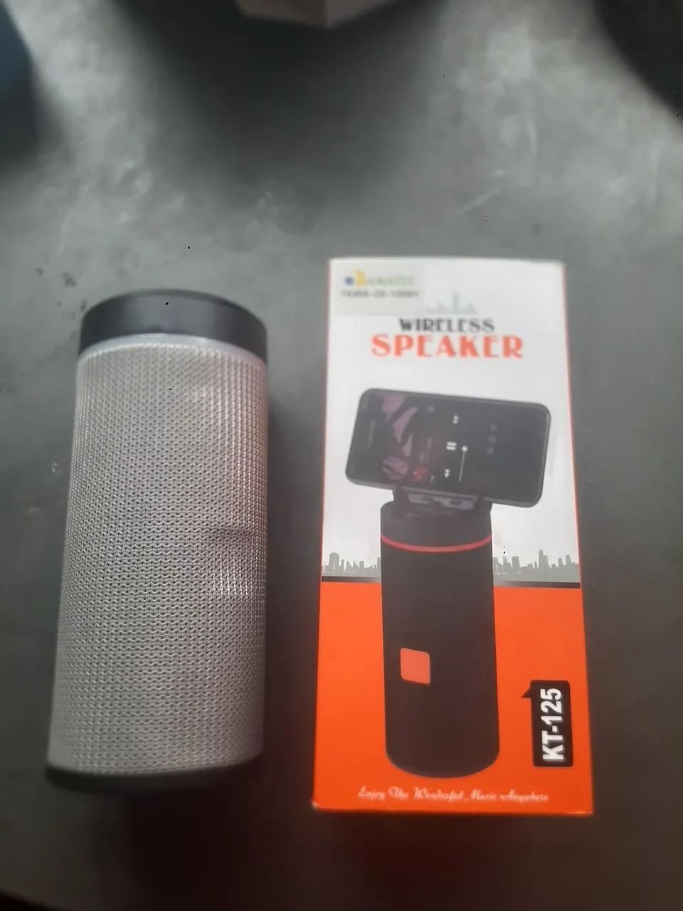 Caixinha speaker
