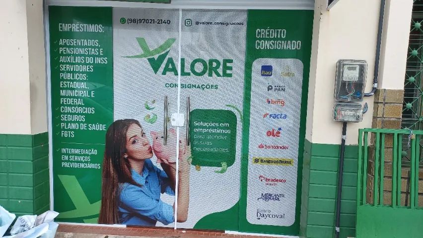 Adesivo Perfurado