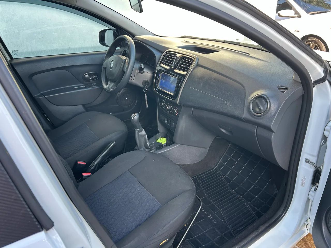 Renault Sandero Authentique Flex 1.0 12V 5P 2018 - Foto 2