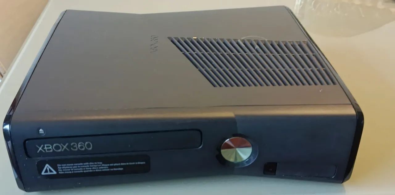 Xbox 360 Slim