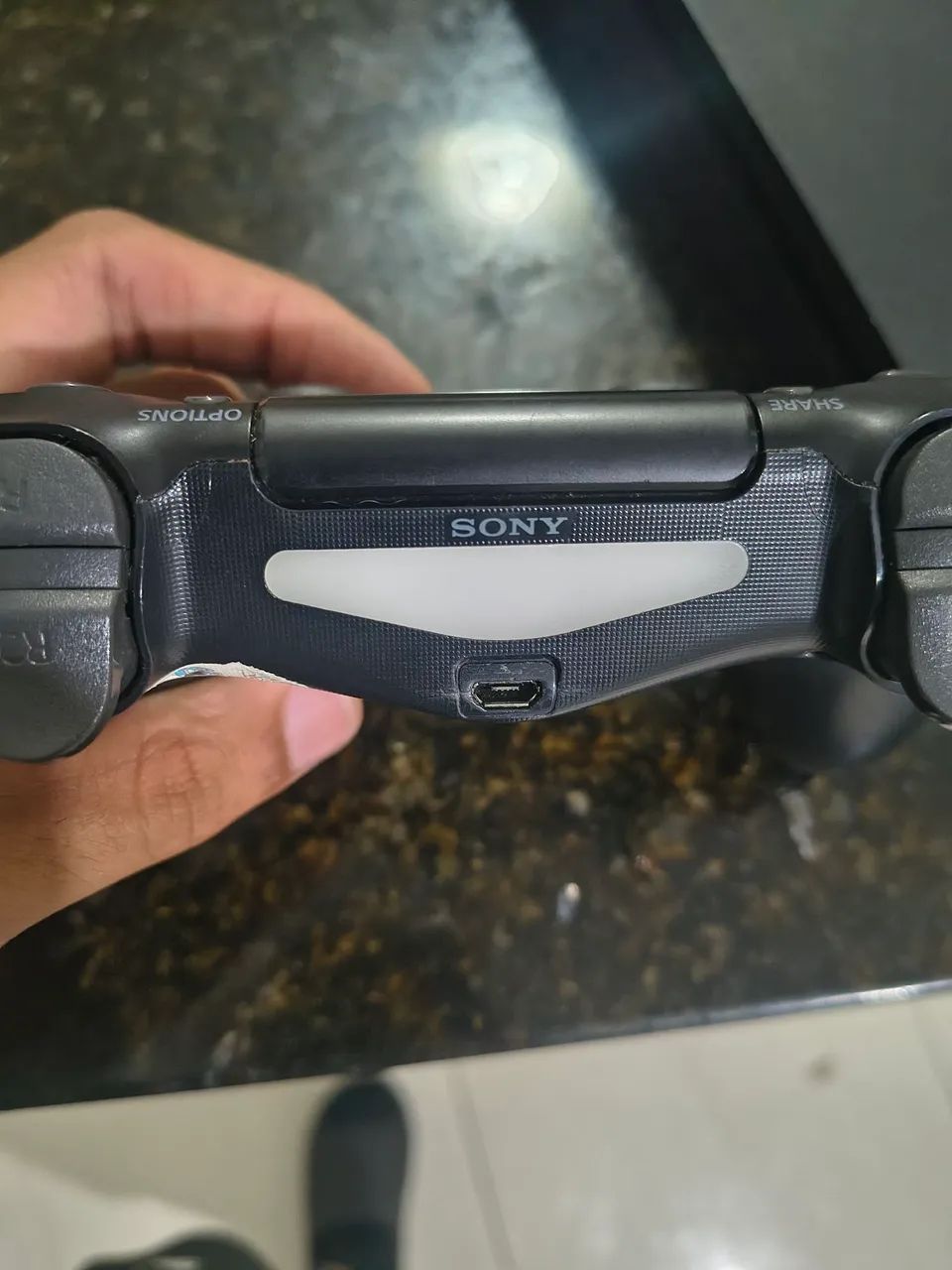 PS4 SLIM 1TB - Foto 3