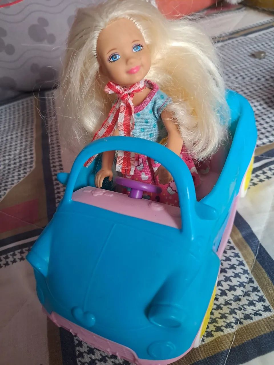 Boneca Chelsea com carrinho - Foto 5