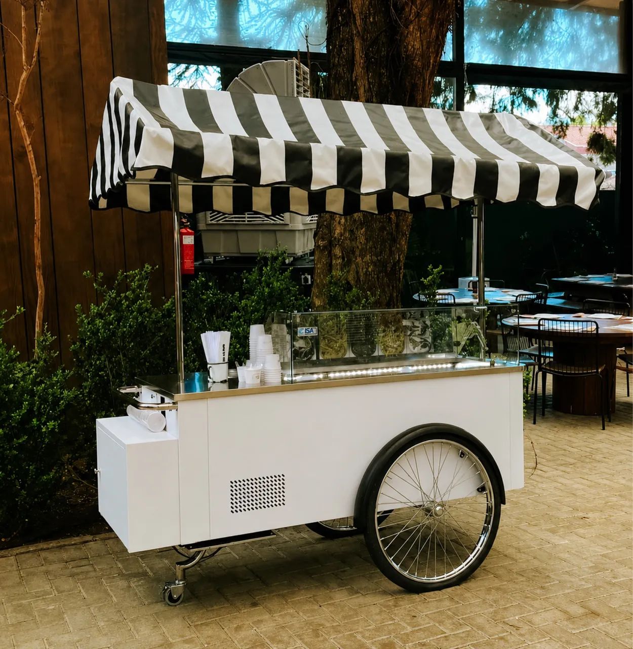 Carrinho/vitrine de gelato - da marca Isa ano 2025