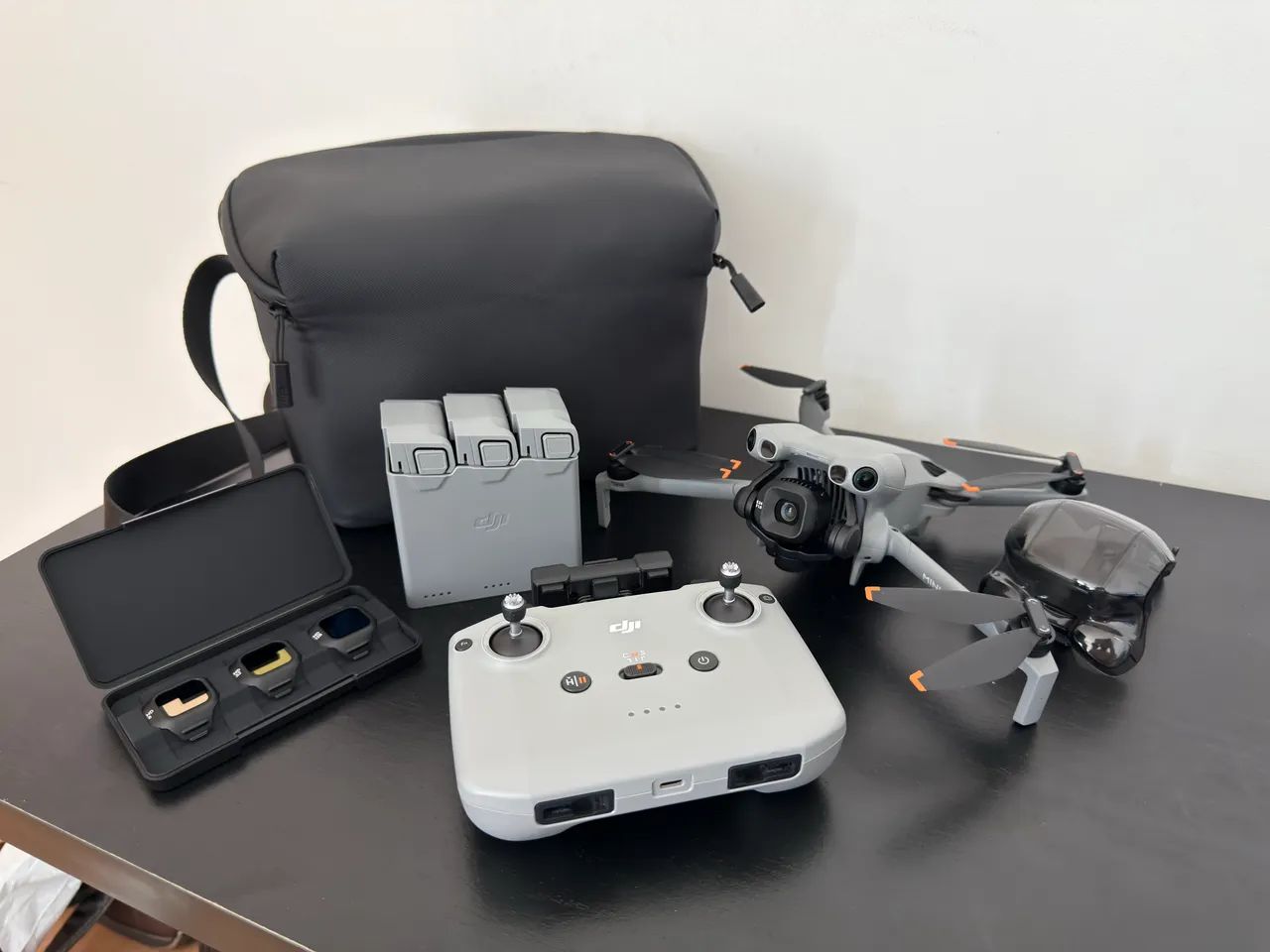 Drone Dji Mini 5 Pro Fly More Combo (Sem Tela) RC-N3