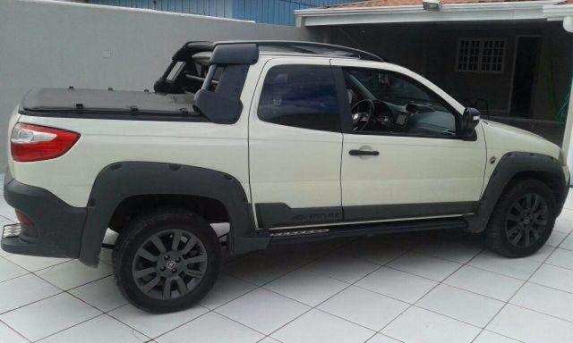 Fiat Strada 2016 Completa 2016 3 portas