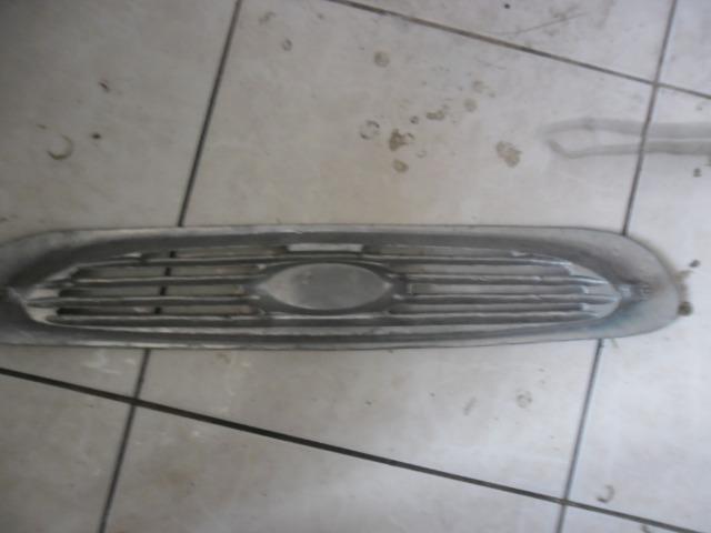 Vendo grade de escort europeu 96 em fibra - Foto 3