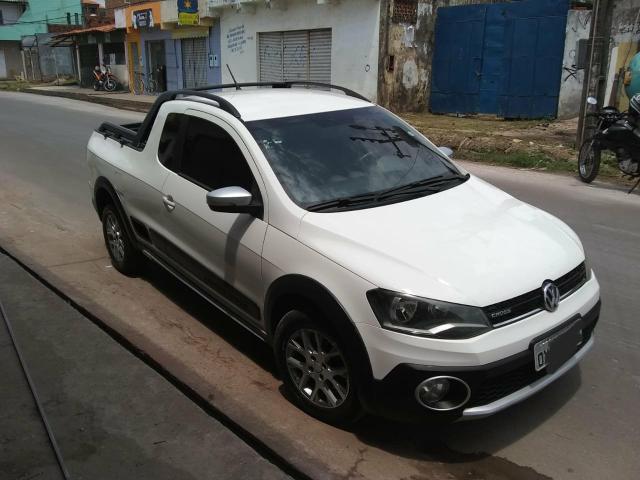 Saveiro Cross