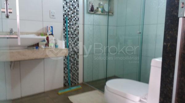 Casa sobrado com 5 quartos na Vila Santa Helena em Goiânia - Foto 12
