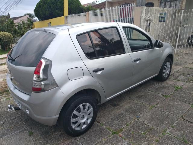 Renault Sandero expression 1.0 completo 2014 troco por moto - Foto 7