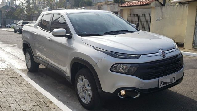 Fiat TORO Freedom AT6 1.8 ano 2018 16V, cor prata, otimo estado - Foto 4