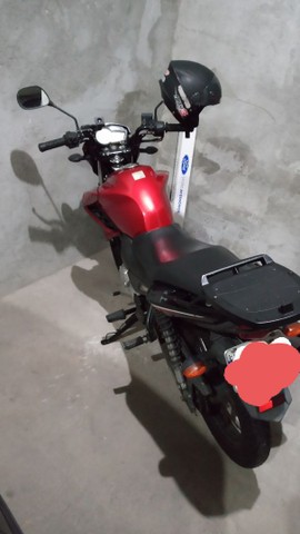 VENDO MOTO SUPER CONSERVADA COM 41 KM VALOR 8.500