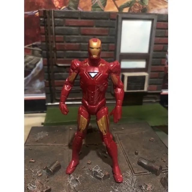 IRON MAN/MARVEL UNIVERSE
