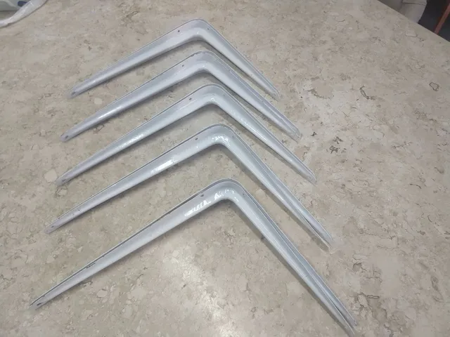 Cantoneira de Aço Branca para Prateleira