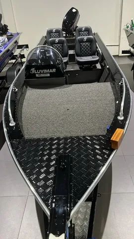 Lancha Fluvimar boto lx plus 5500 + Motor de popa 50 hp Mercury + Carreta rodoviária - Foto 13