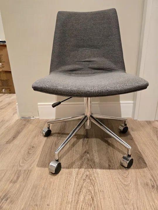 Cadeira de escritório Tok&Stok - Foto 4