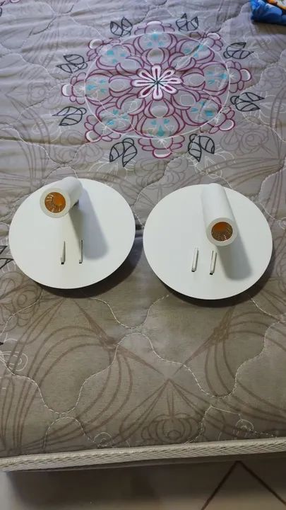 Arandelas de led novas
