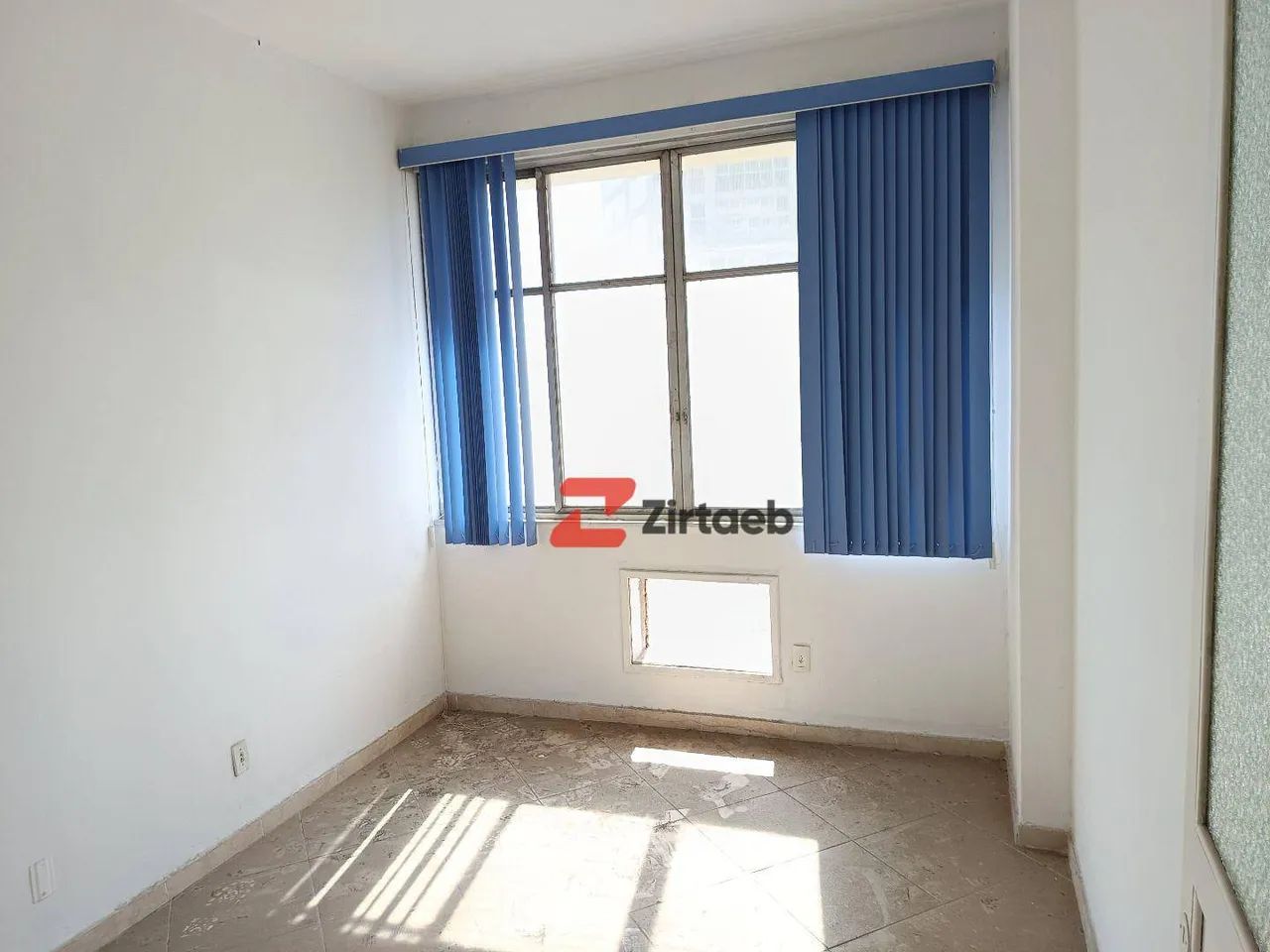SALA COM DOIS AMBIENTES NO CENTRO JUNTO AS ESTAÇÕES DO METRÔ URUGUAIANA E DO VLT - Foto 3
