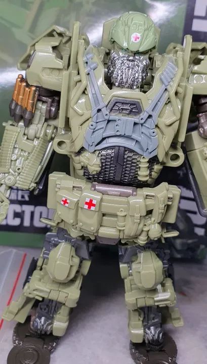Transformers Hound 18cm novo com partes em Metal - Foto 2