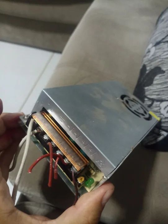 Inversor de voltagem  110 e 220/12v- Semi-novo - Foto 3