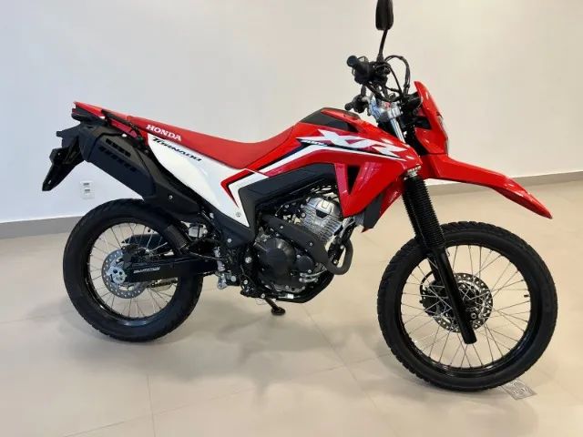 xr 300 l tornado 2025