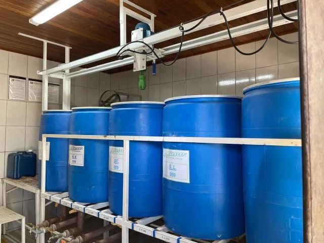 Maquinas para a produção de produtos de limpeza e variados 