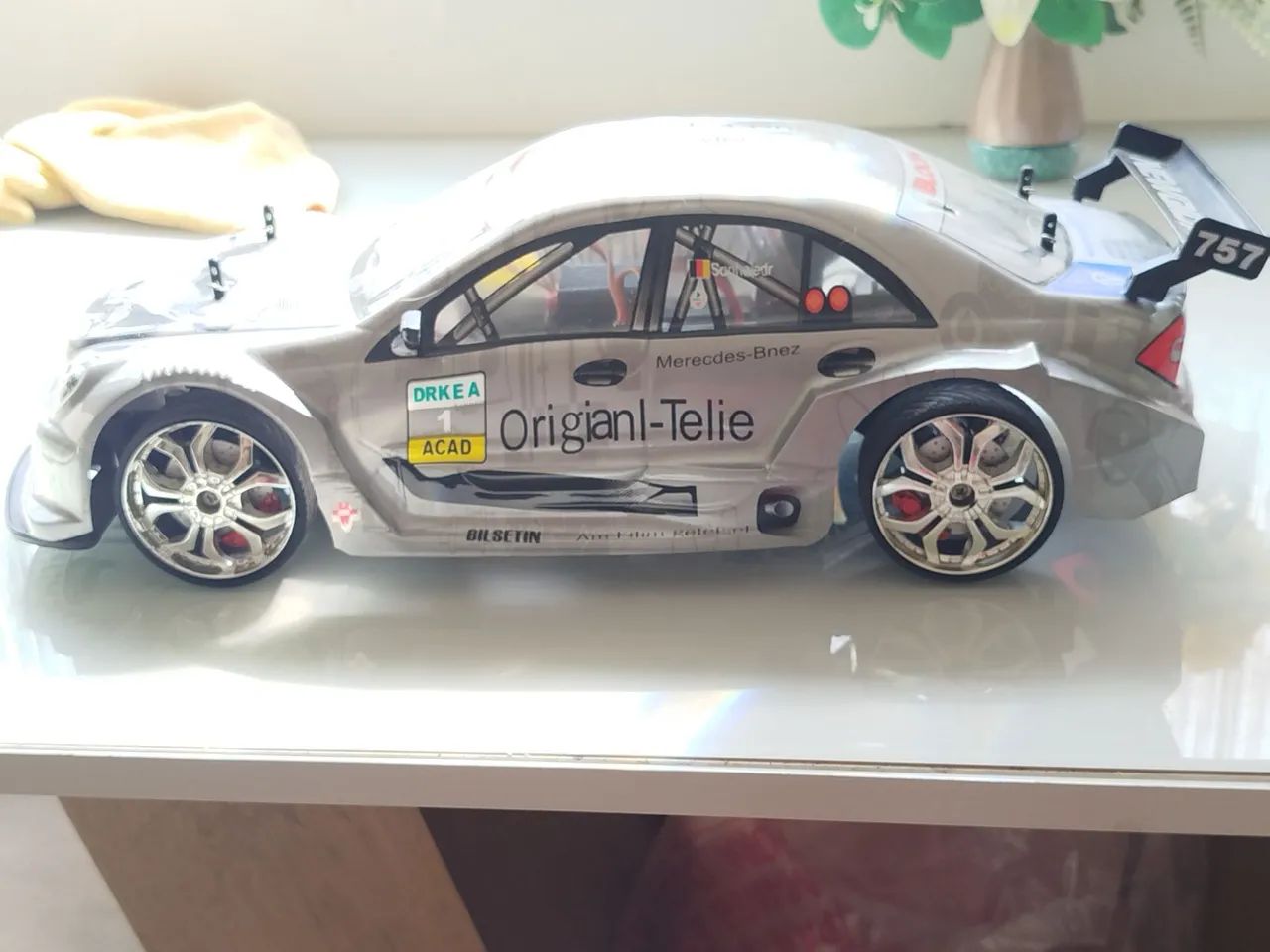 Mercedes 1/10 de auto modelo - Foto 2