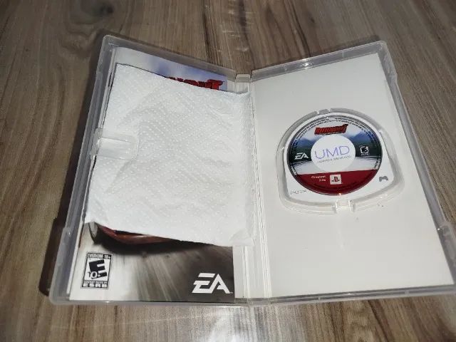 Burnout: Legends - PlayStation Portable / PSP - Foto 2