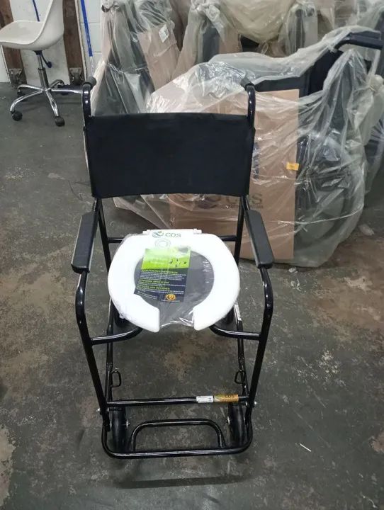 Cadeira de banho nova CDS 201 promoção