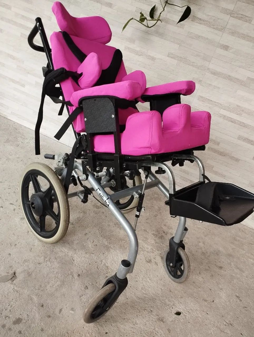 Cadeira de Rodas Infantil - Rosa - Foto 5