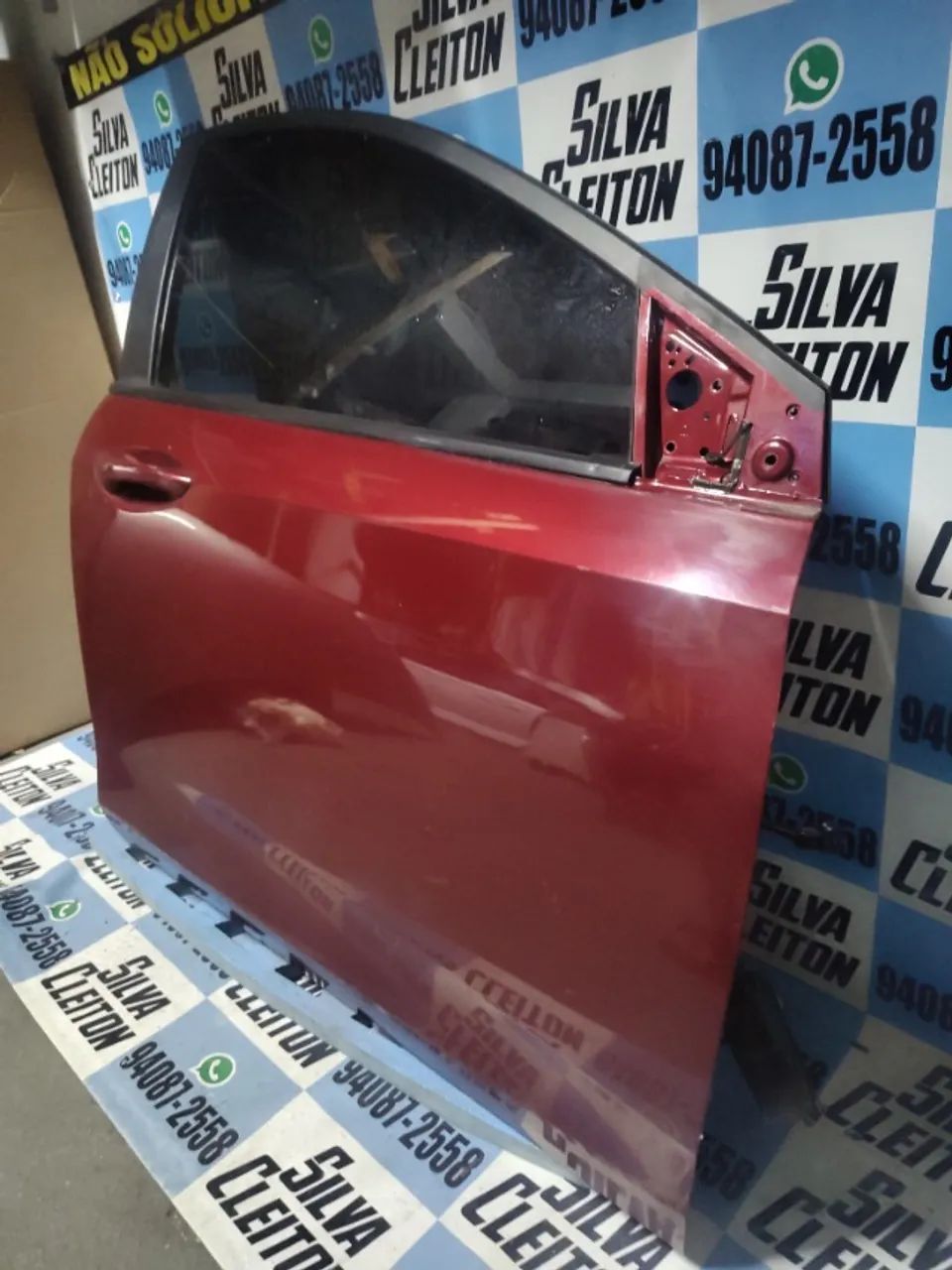 porta dianteira direita onix 2020 2021 2022 2023 2024 2025 cor vermelha  - Foto 6