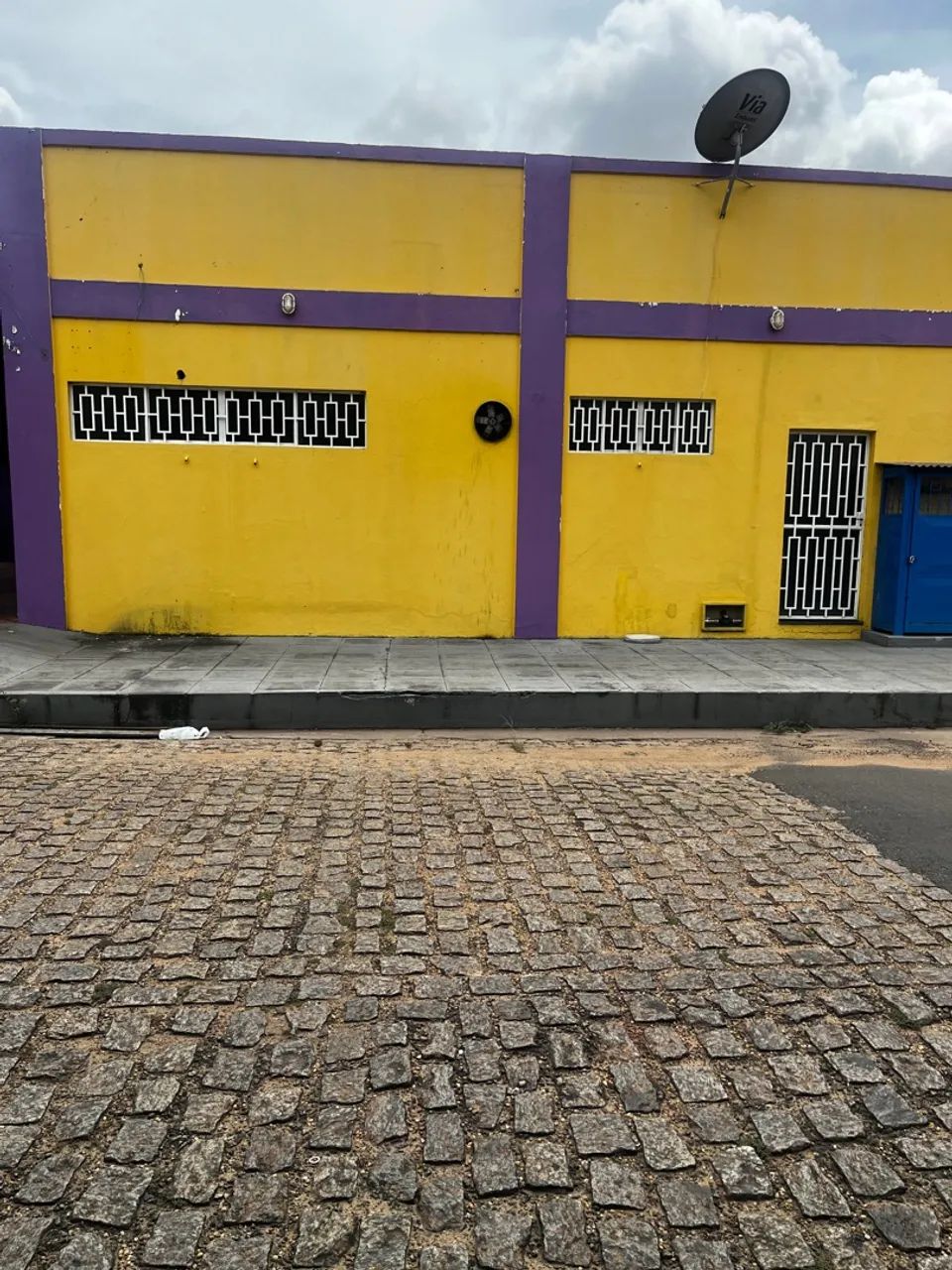 Aluga-se um ponto comercial. - Foto 3