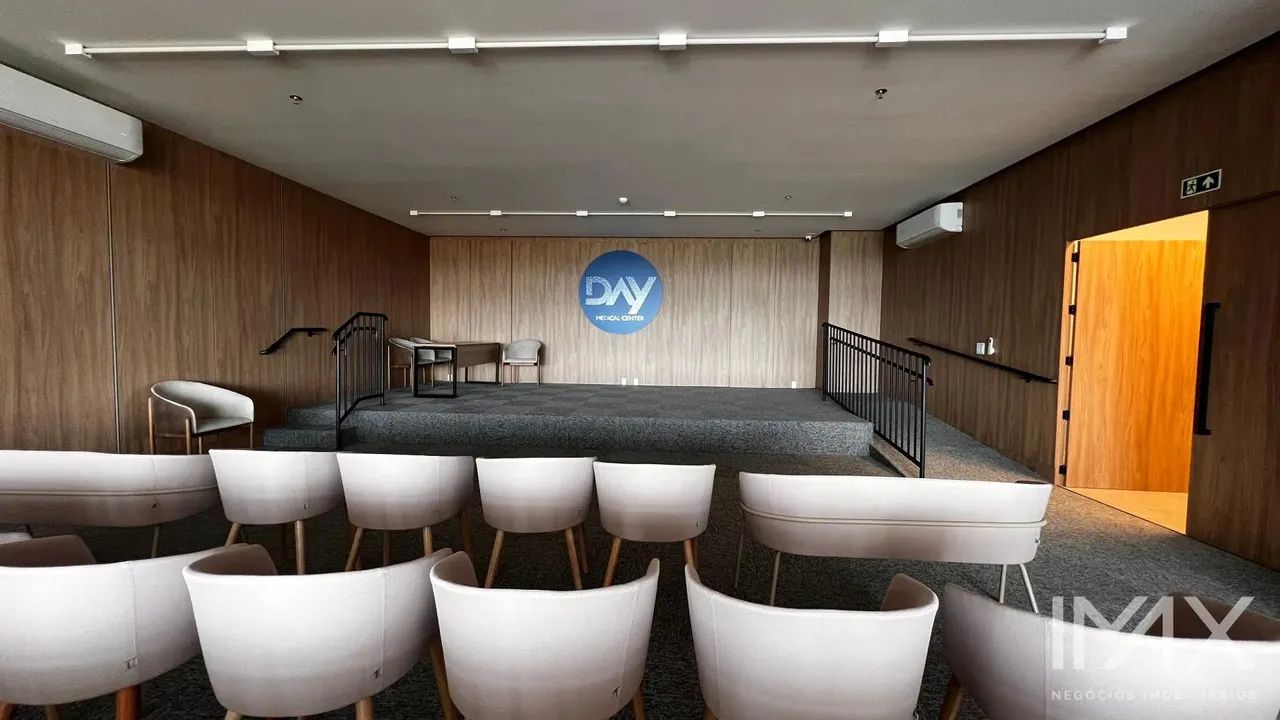 Sala para Consultório para locação no Day Medical Center, 62m2 por R 7.000,00 mês. - Foto 4