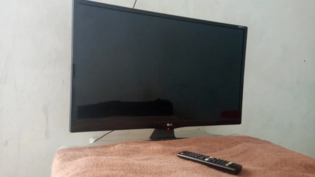 TV SMART LG 28 polegadas
